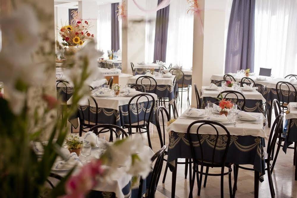 Hotel La Residenza Riccione Zewnętrze zdjęcie